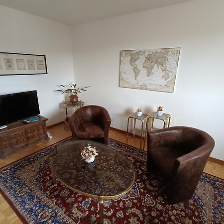 Helvetia 2 Zimmer Apartment Mit Parkplatz Zurich Bagian luar foto
