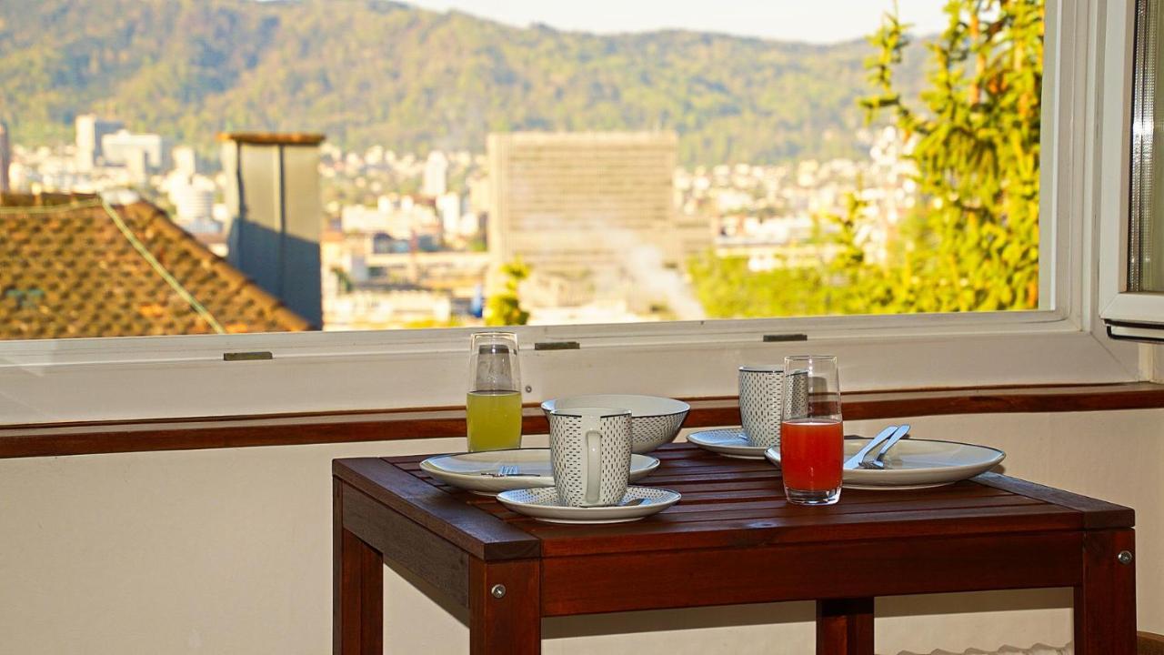 Helvetia 2 Zimmer Apartment Mit Parkplatz Zurich Bagian luar foto